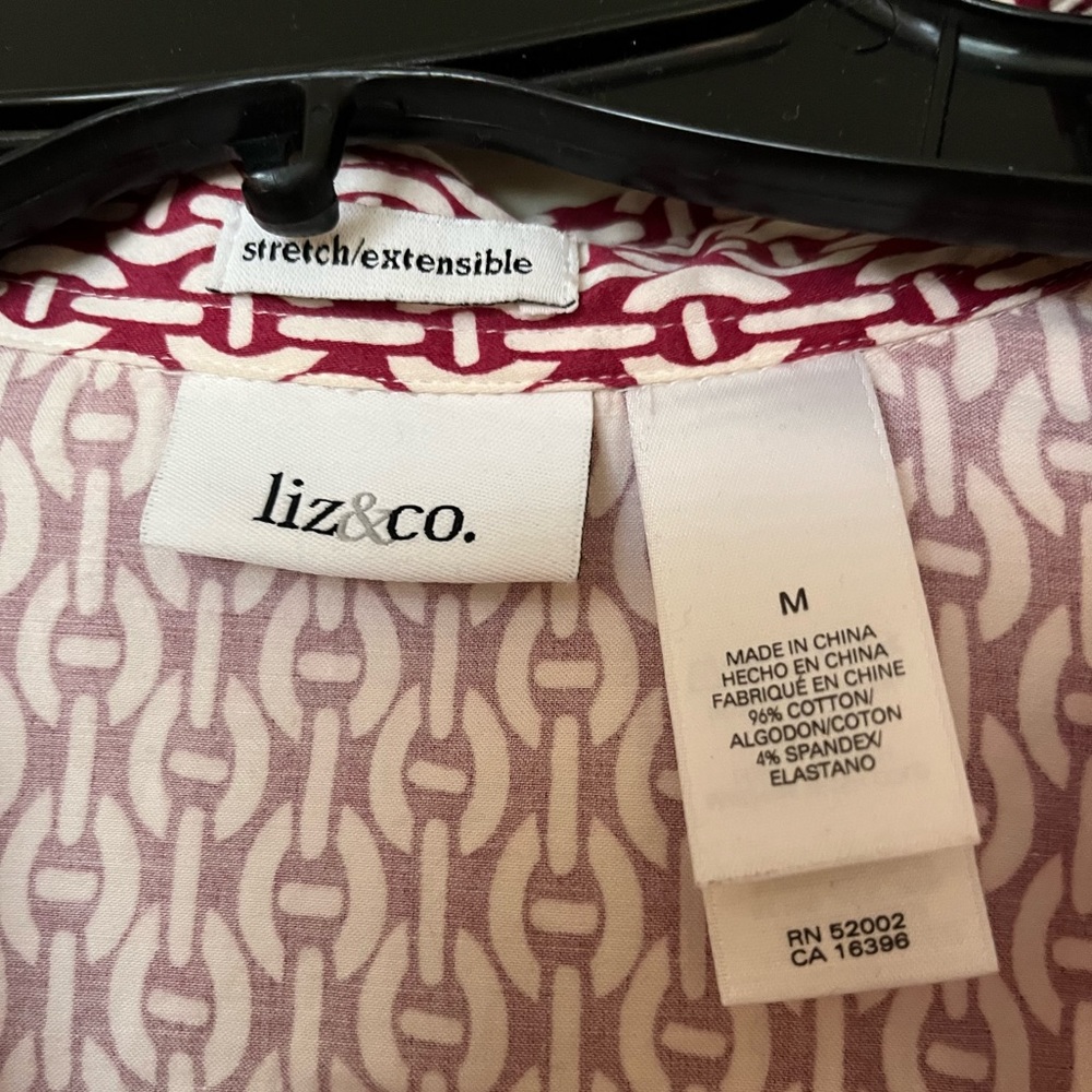Spring Style!  Liz & Co patterned blouse - Picture 2 of 5
